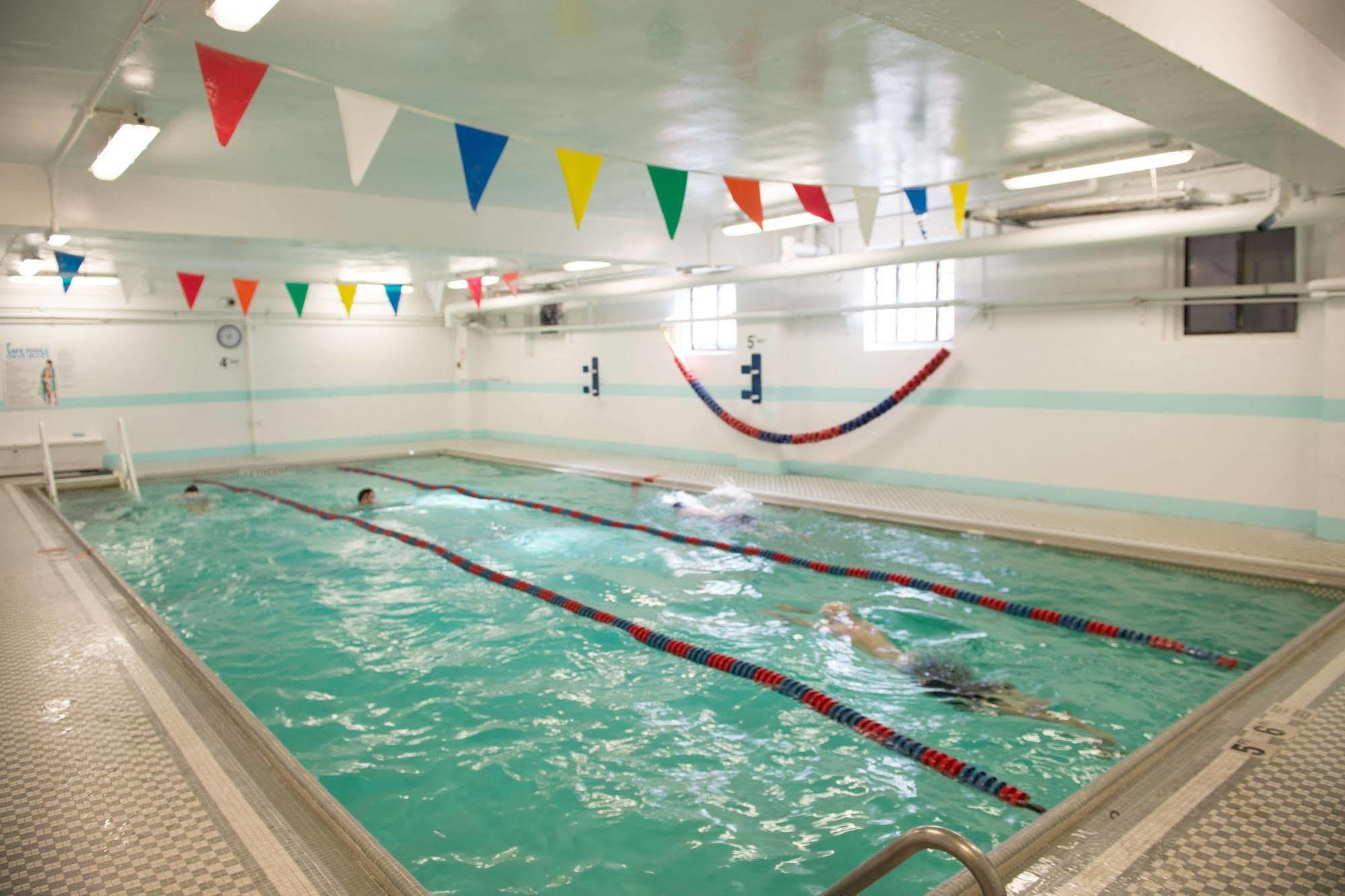 Greenpoint Ymca Brooklyn Нью-Йорк Екстер'єр фото